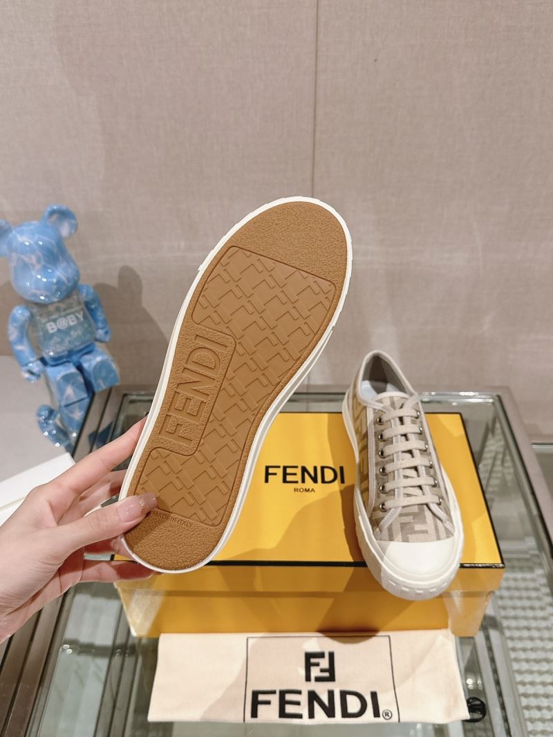 Fendi Low Shoes